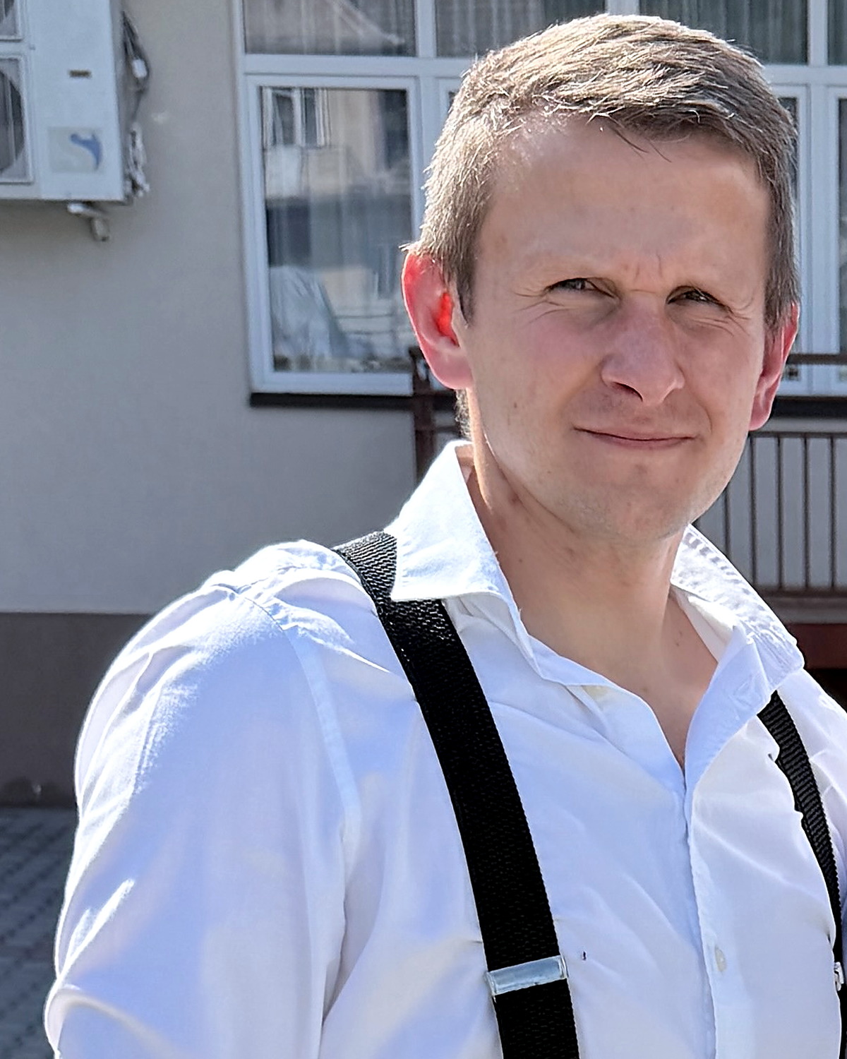 Michał — gitara, wokal